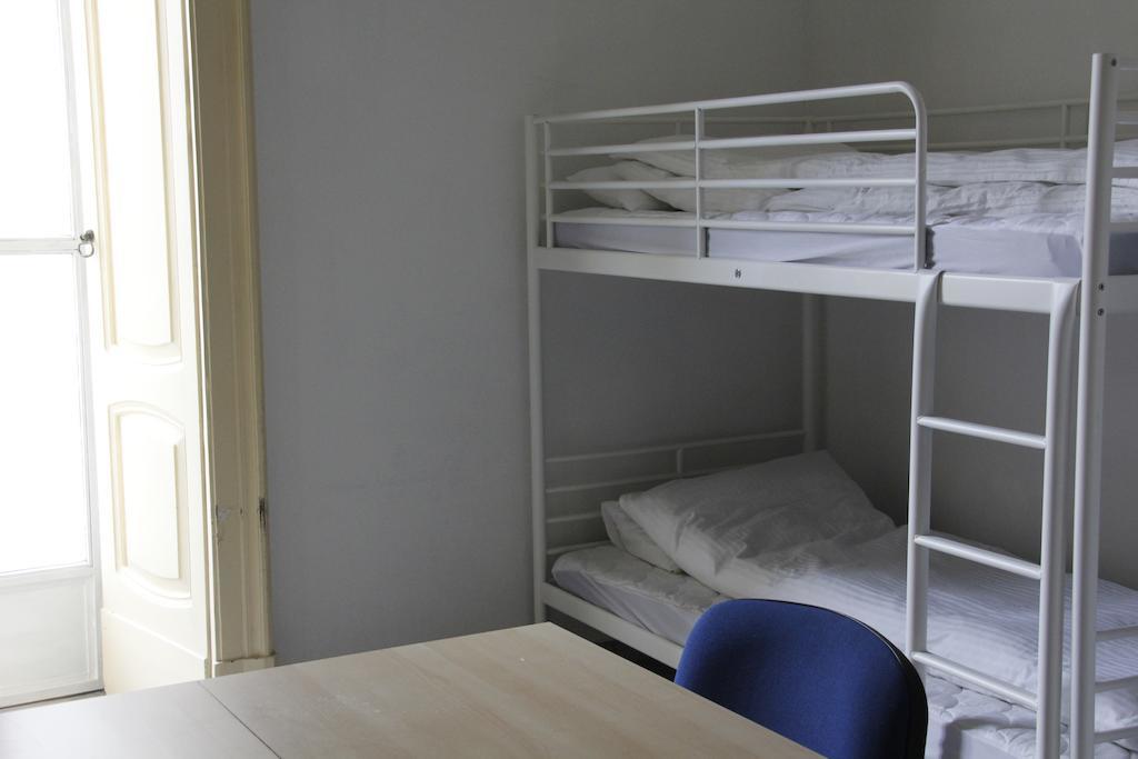Youthhome B&B Neapol Pokoj fotografie