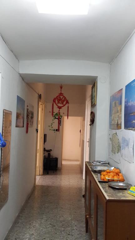 Youthhome B&B Neapol Pokoj fotografie